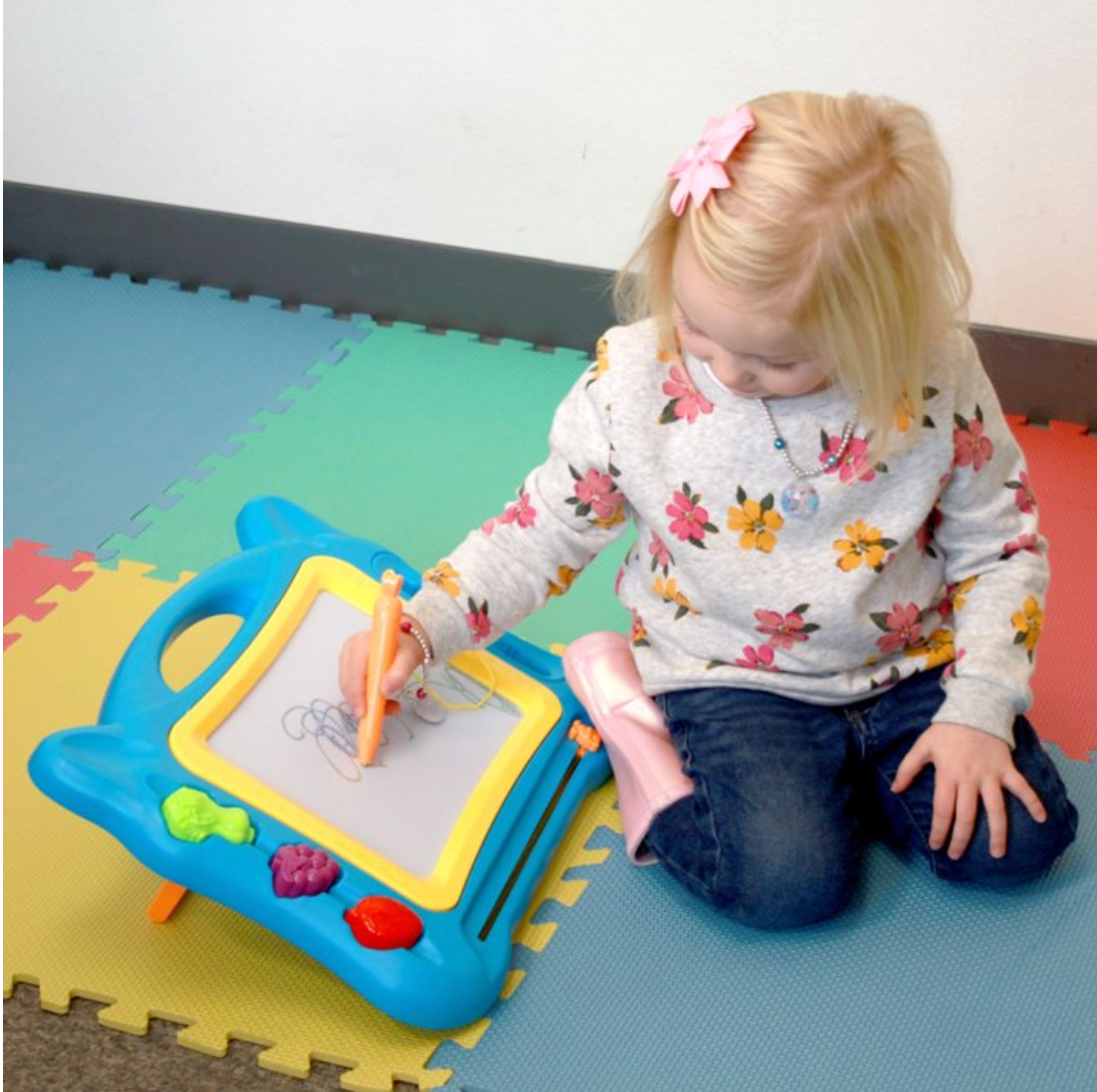 Little Artist Magnetic Color Drawing Board – Creativity Made Easy for Kids 3+