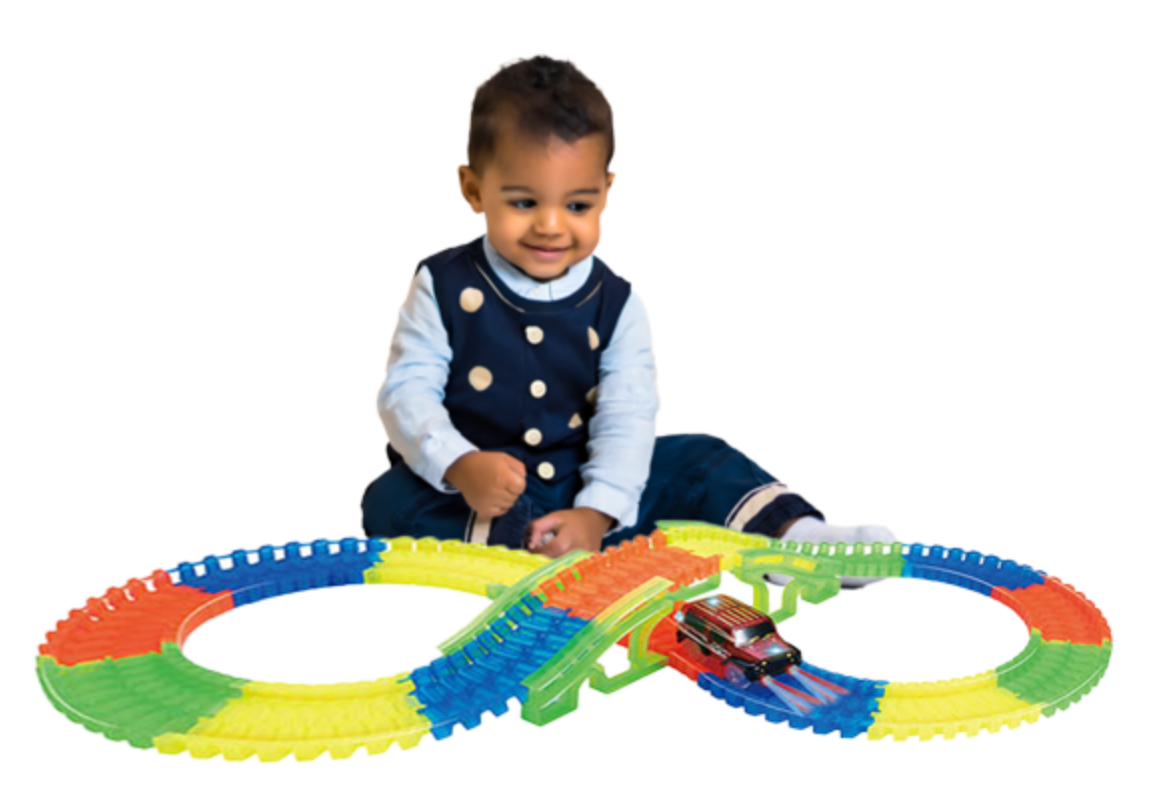 Twister Glow-Track – 128-Piece Flexible Glow-in-the-Dark Racetrack
